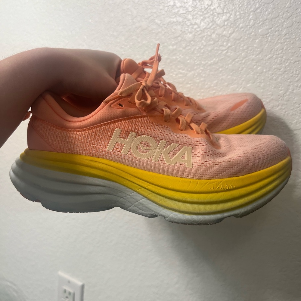 Hoka Bondi 8 - Size 7